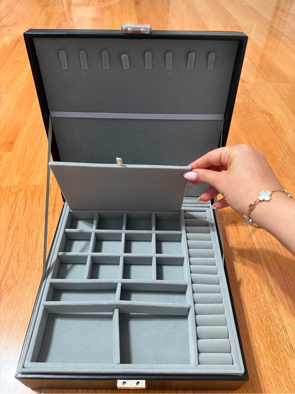 Amazon Gray Jewelry Organizer with Multiple Compartments and Ring Roll